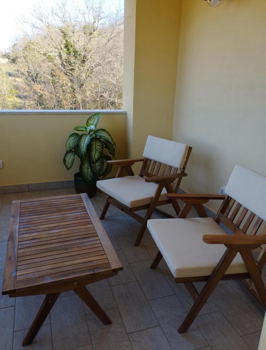 Col Di Pietra Apartment Giuncarico Bagian luar foto